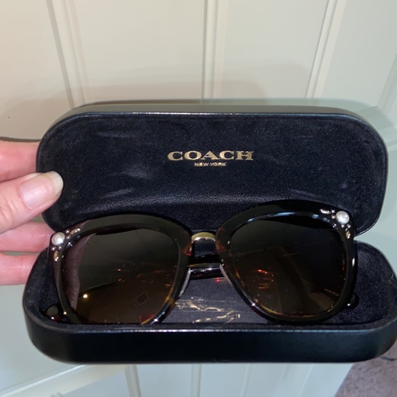 Sunglasses by Coach Brand. NWOT! - Picture 13 of 15
